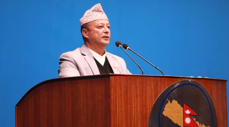 पूर्वमन्त्री दीपक खड्का पक्राउ