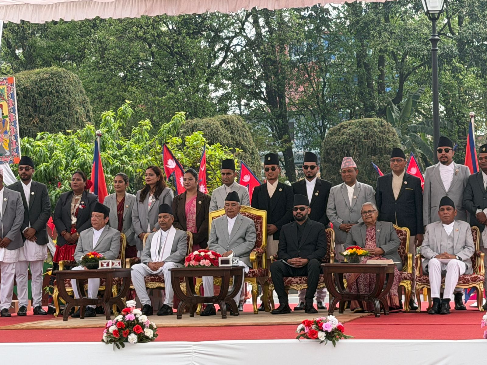 नवनियुक्त प्रधानमन्त्री शाहबाट शपथ ग्रहण, यस्तो बन्यो १५ सदस्यीय मन्त्रीमण्डल