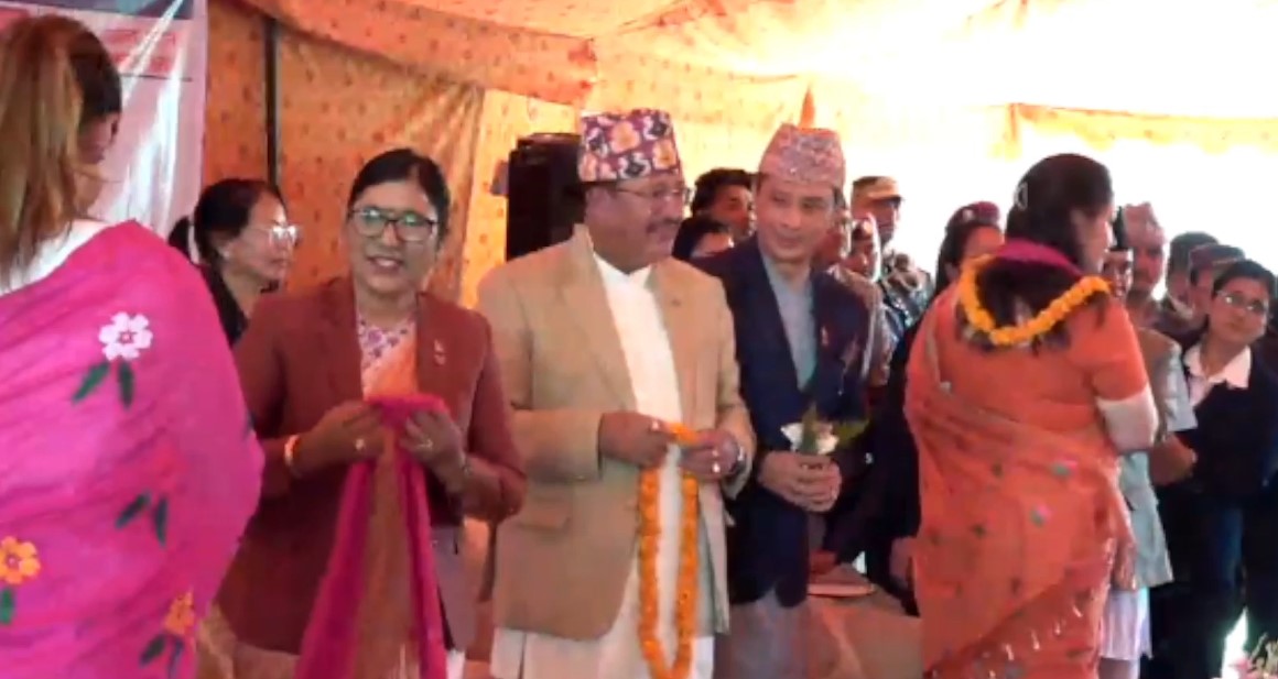 समानुपातिक सांसदले पाए प्रमाणपत्र