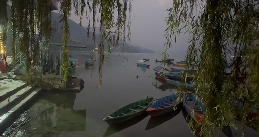 फेवातालको आँगनमा लै लै…