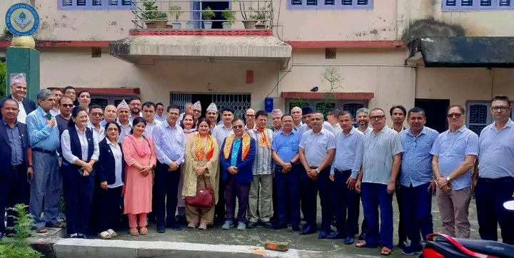 झापा बारद्वारा उच्च अदालत इलाम इजलासका न्यायाधीशलाई बिदाइ